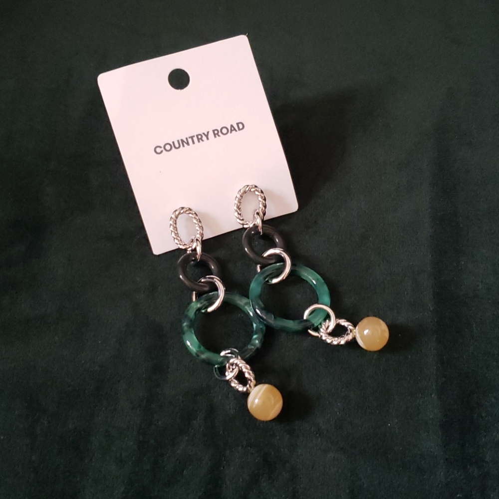 NWT Country Road Earring Set